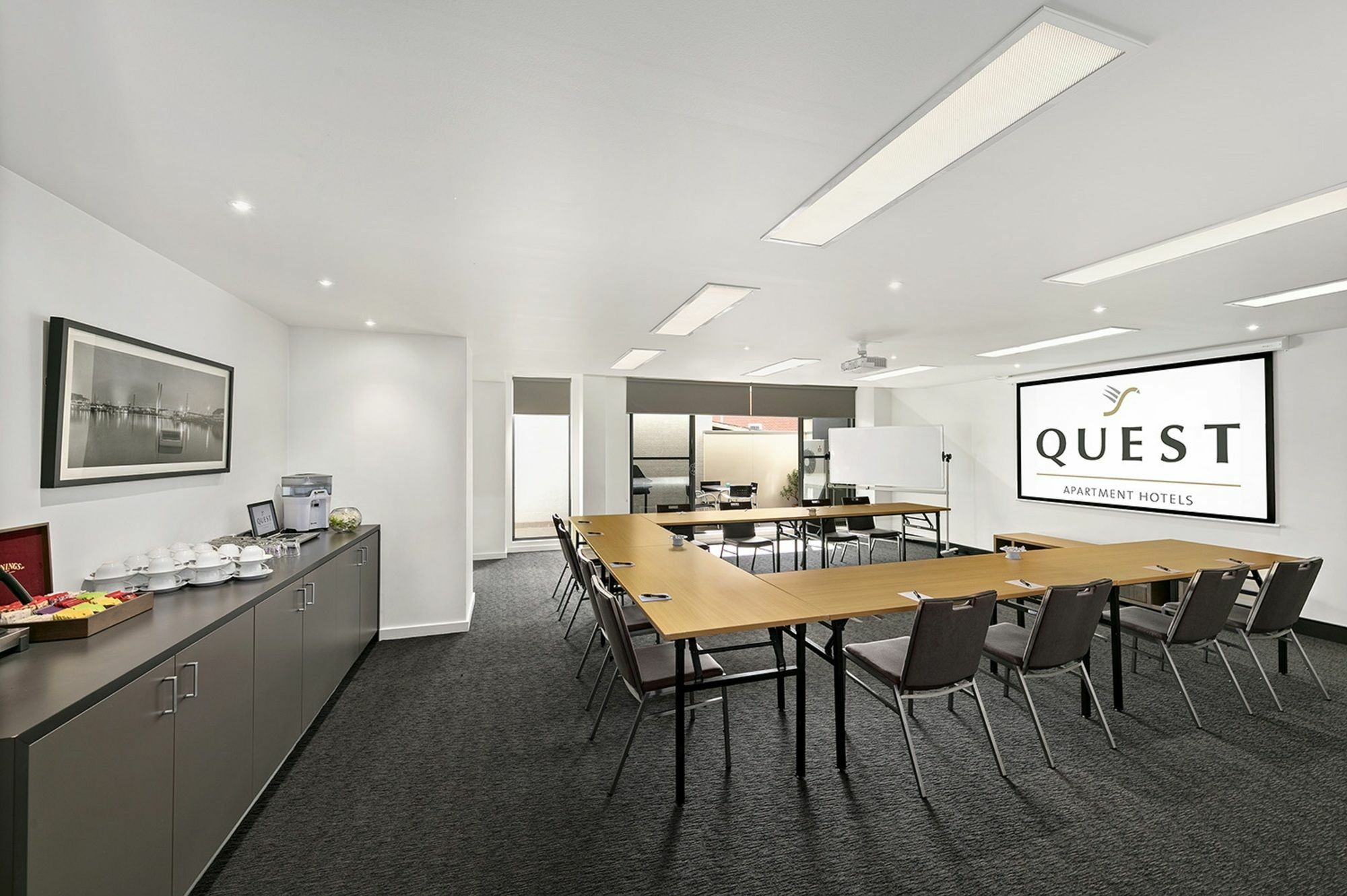 Quest Cheltenham Exterior photo